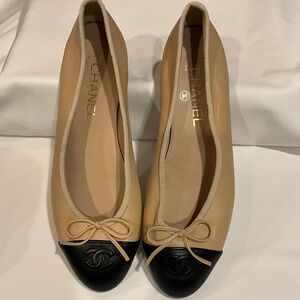 Chanel ballet flats (Beige & Black)